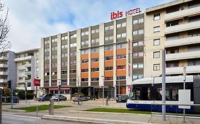 Hotel Ibis Annemasse-genève À 3*