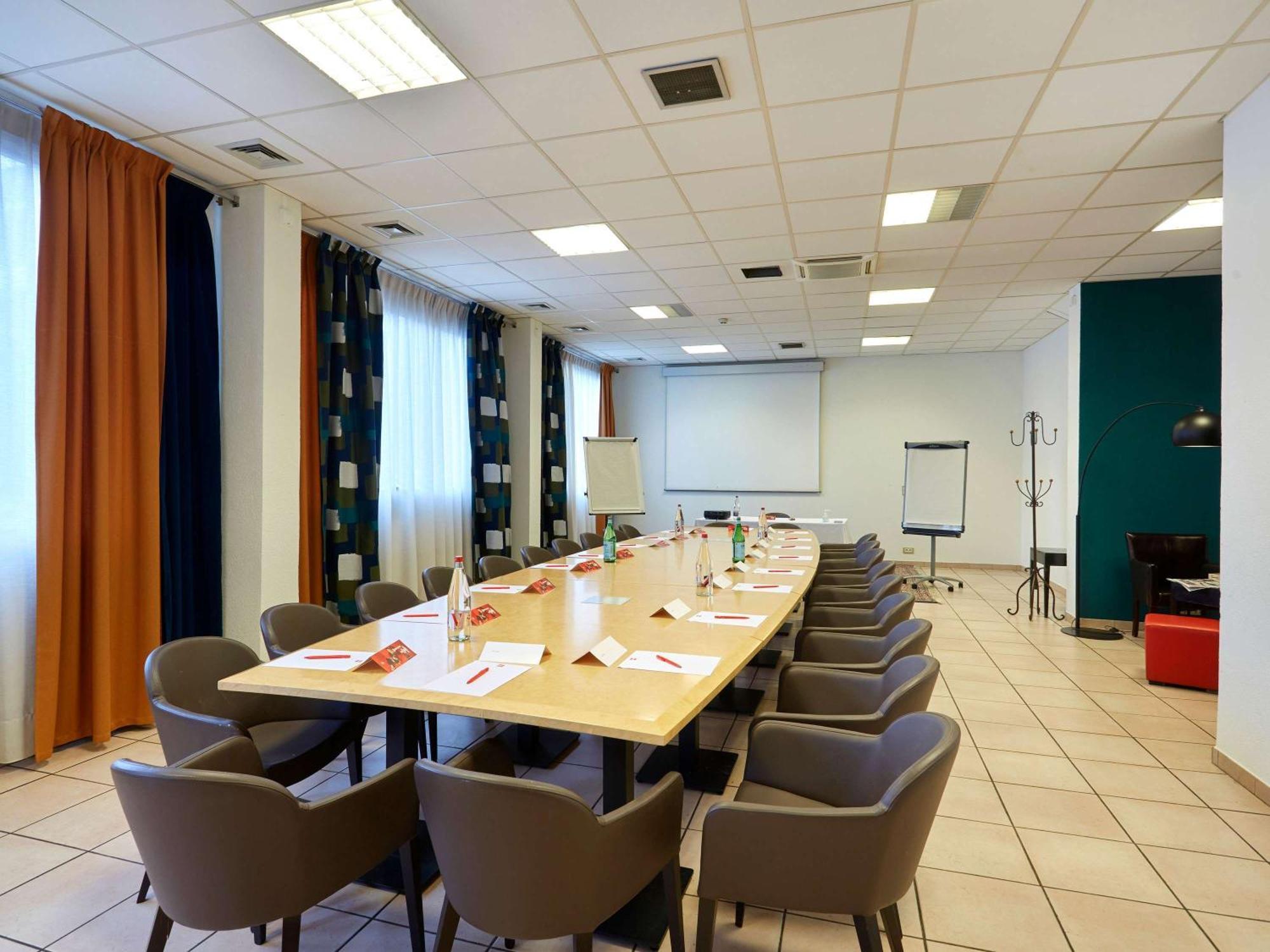 Hotel ibis Annemasse-Genève à Ambilly Extérieur photo