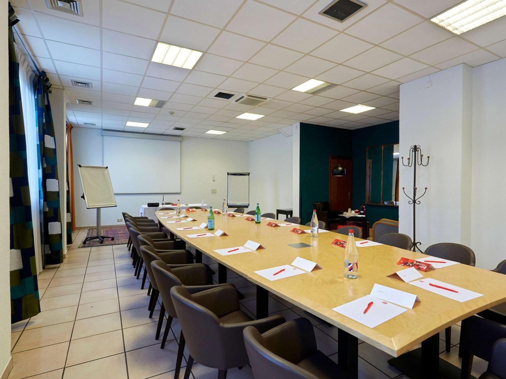Hotel ibis Annemasse-Genève à Ambilly Extérieur photo